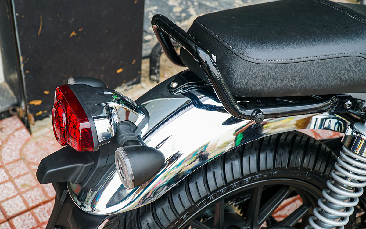 tay dăt Honda CB350 H'ness DLX 2021